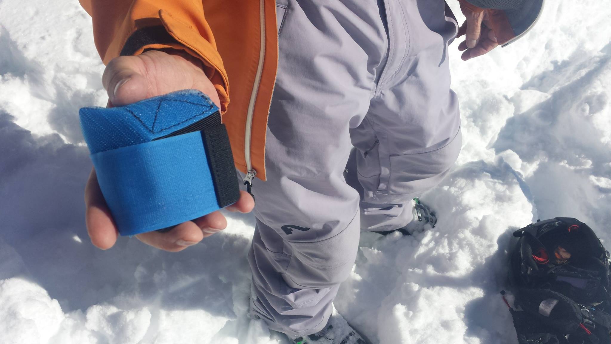 DesertSnowJunkies.com » Review: Pocket Ski Carriers for “Hike-To” Skiing